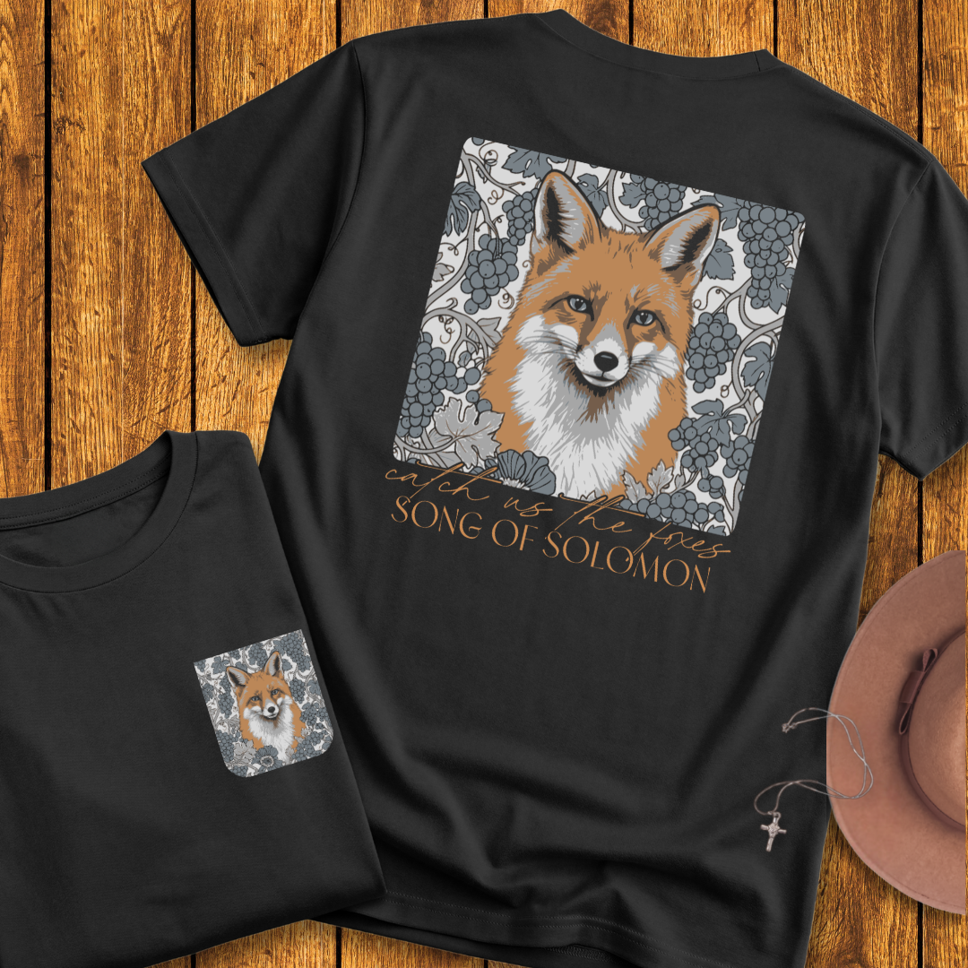 Foxes Back Print T-Shirt - NEW!