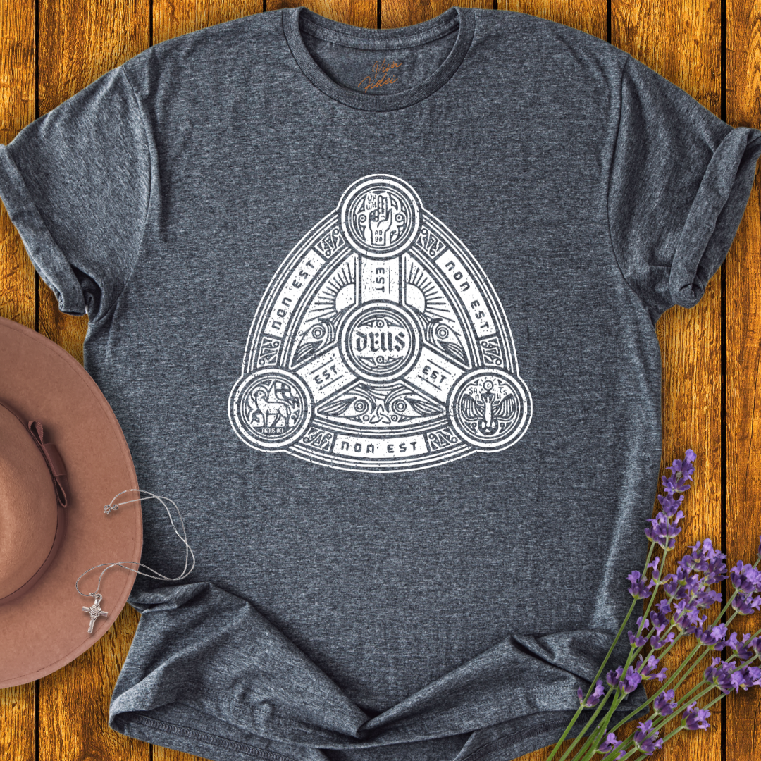 Deus Est T-Shirt