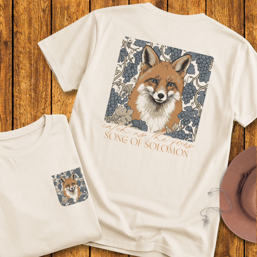 Foxes Back Print T-Shirt - NEW!