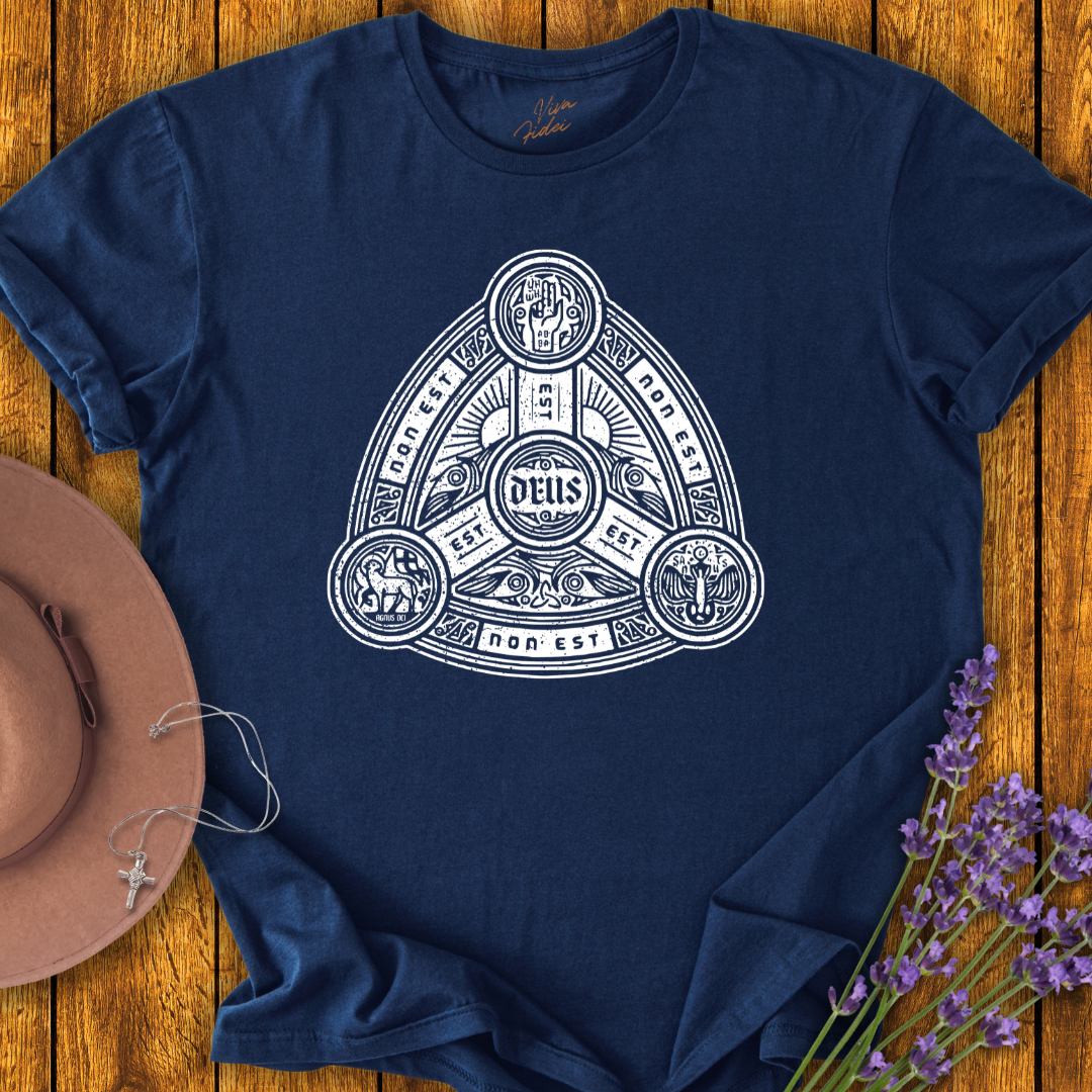 Deus Est T-Shirt