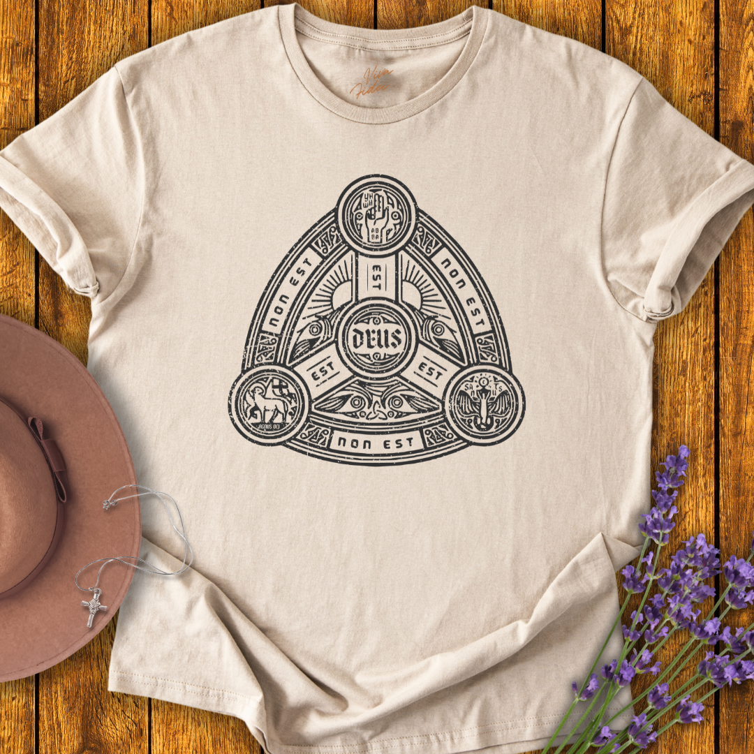 Deus Est T-Shirt